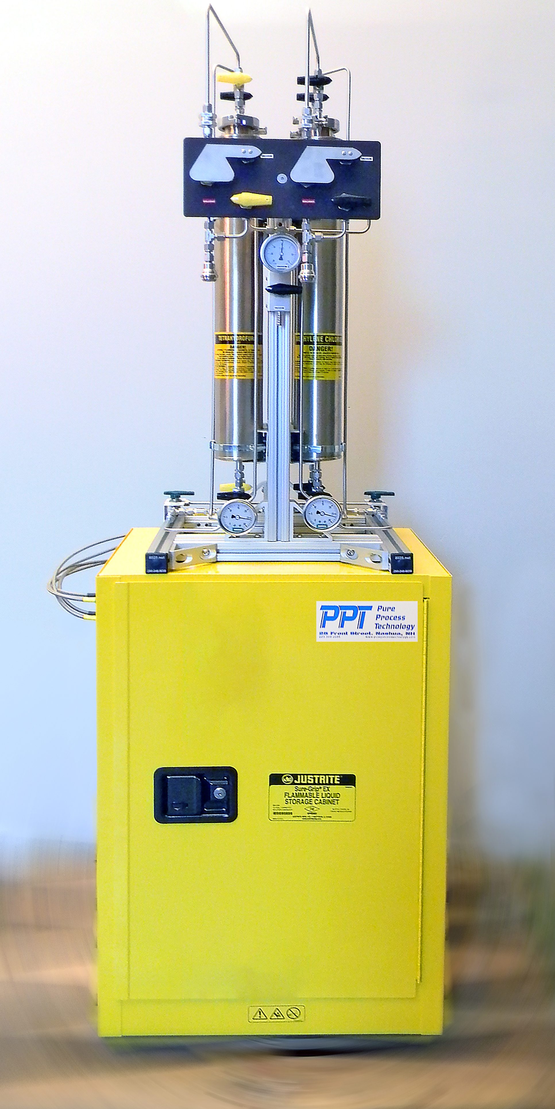 Compact Solvent Purification System